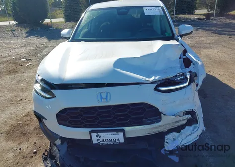 2026 Honda Hr-V Awd Lx z USA, uszkodzony, nr VIN 3CZRZ2H39TM710470